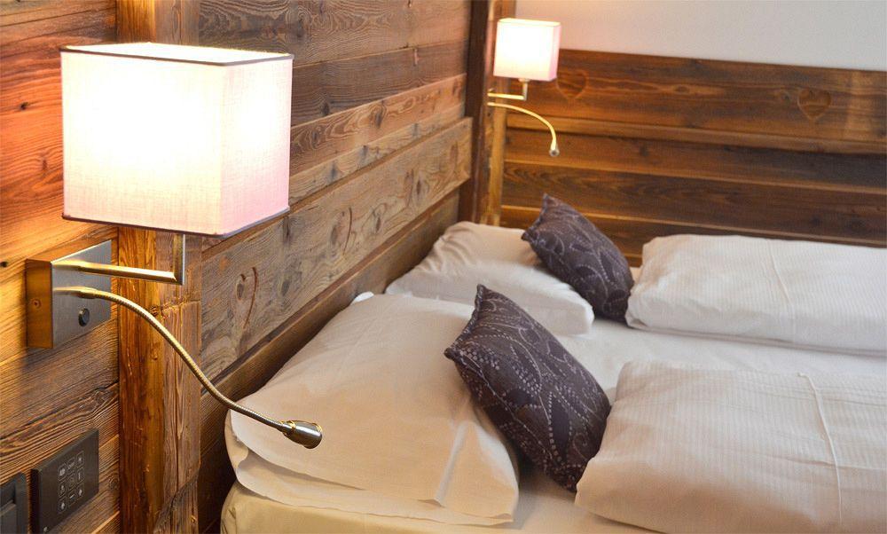 דימארו Alpholiday Dolomiti Wellness & Family Hotel מראה חיצוני תמונה