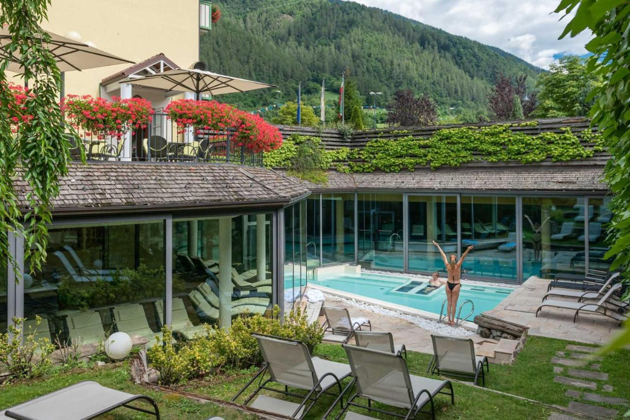 דימארו Alpholiday Dolomiti Wellness & Family Hotel מראה חיצוני תמונה