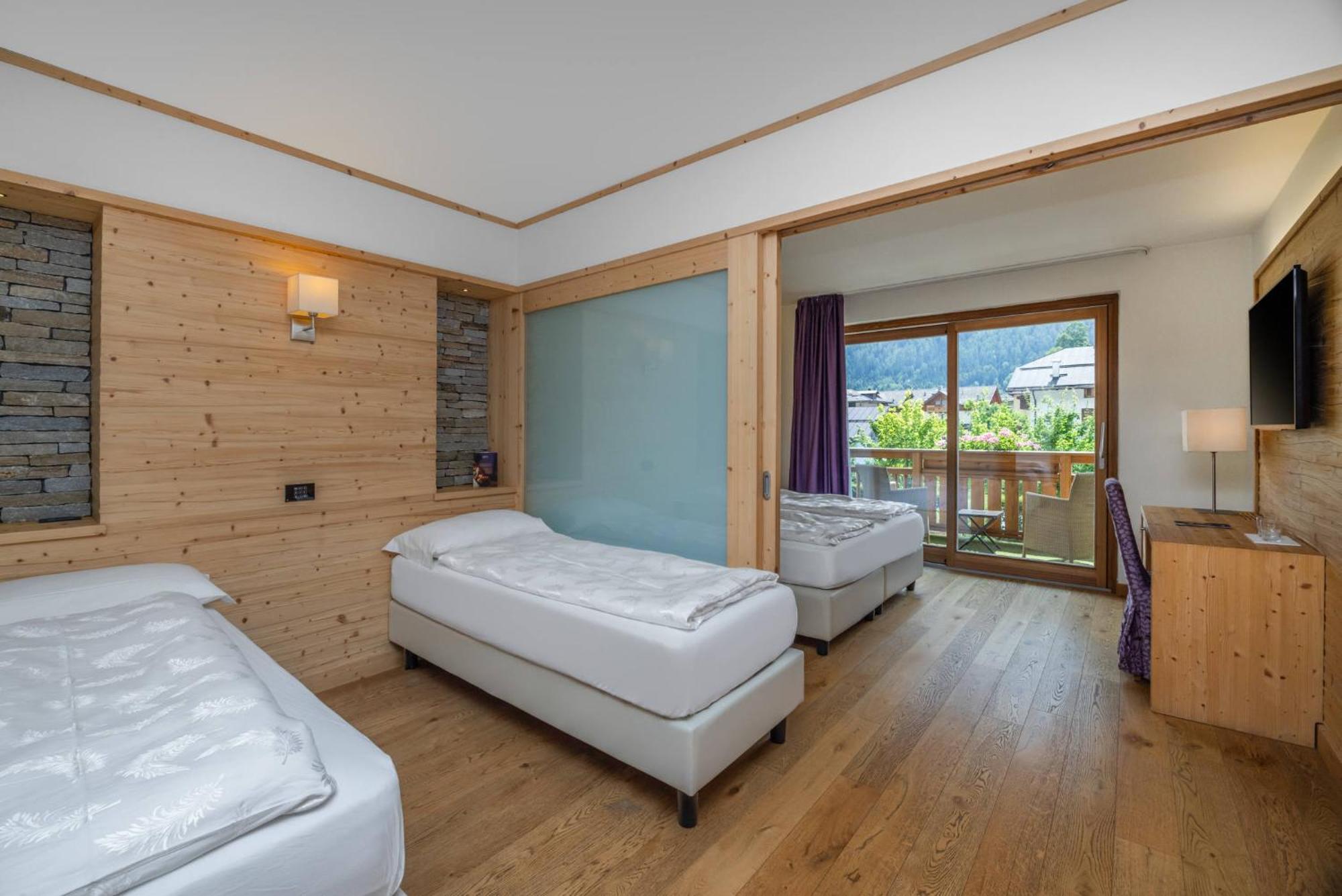 דימארו Alpholiday Dolomiti Wellness & Family Hotel חדר תמונה